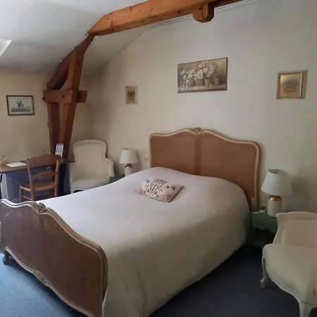 Hotel La Fontaine D'inville *